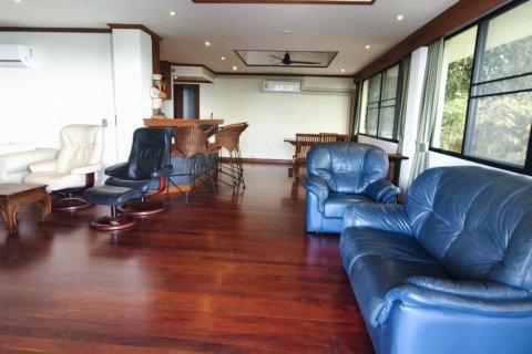 Condo in Pattaya, Thailand, 3 bedrooms № 169103