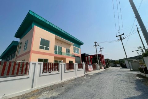 Warehouse in Sam Phran, Thailand № 169101