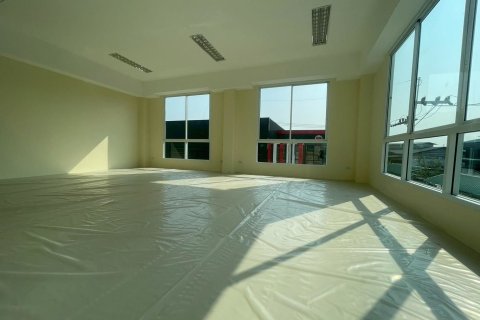 Warehouse in Sam Phran, Thailand № 169101 - photo 9