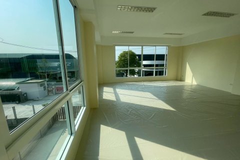 Warehouse in Sam Phran, Thailand № 169101 - photo 18