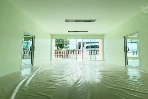 Warehouse in Sam Phran, Thailand № 169107 - photo 11