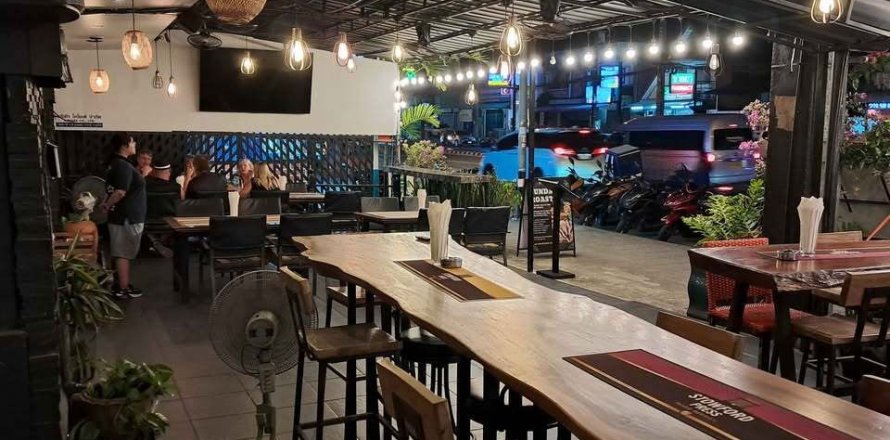 Commercial property in Kathu, Thailand № 169105