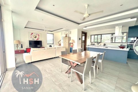 Villa in Ko Samui, Thailand 3 bedrooms № 179981 - photo 11
