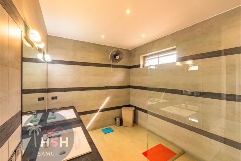 Villa in Ko Samui, Thailand 3 bedrooms № 179981 - photo 15