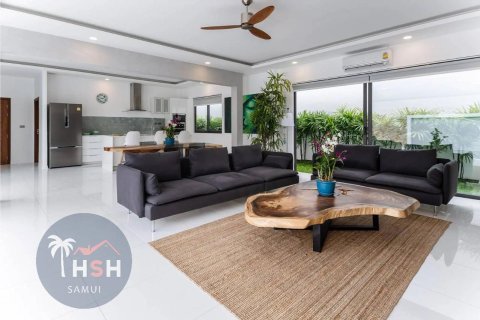 Villa in Ko Samui, Thailand 3 bedrooms № 179980 - photo 15