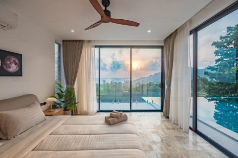 Villa on Chaweng Beach, Ko Samui, Thailand 3 bedrooms № 179983 - photo 12