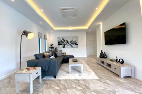 Villa in Hua Hin, Thailand 3 bedrooms № 176820 - photo 7