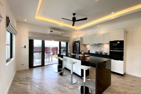 Villa in Hua Hin, Thailand 3 bedrooms № 176820 - photo 9