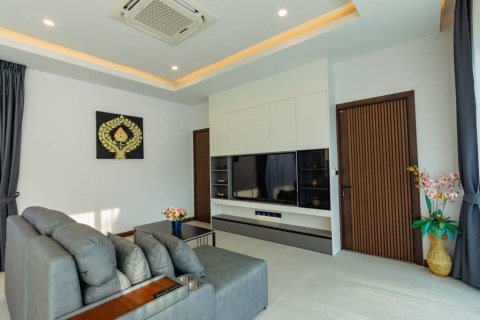 Villa in Hua Hin, Thailand 3 bedrooms № 176821 - photo 5
