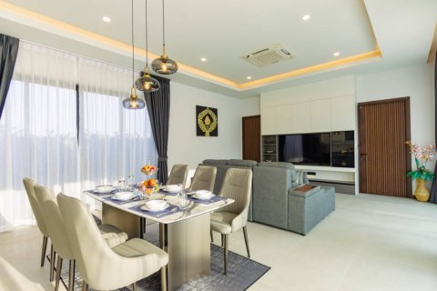 Villa in Hua Hin, Thailand 3 bedrooms № 176821 - photo 6