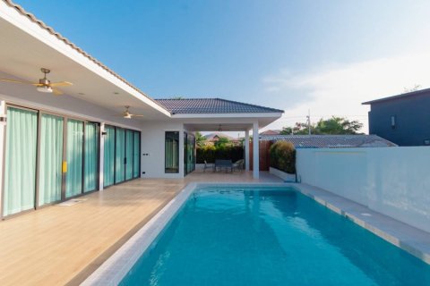Villa in Hua Hin, Thailand 3 bedrooms № 176821 - photo 3