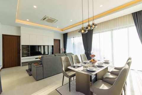 Villa in Hua Hin, Thailand 3 bedrooms № 176821 - photo 8