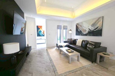 Villa in Hua Hin, Thailand 3 bedrooms № 176818 - photo 3