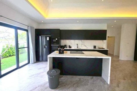 Villa in Hua Hin, Thailand 3 bedrooms № 176818 - photo 7