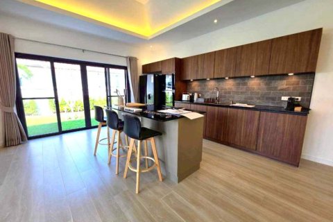 Villa in Hua Hin, Thailand 3 bedrooms № 176817 - photo 5