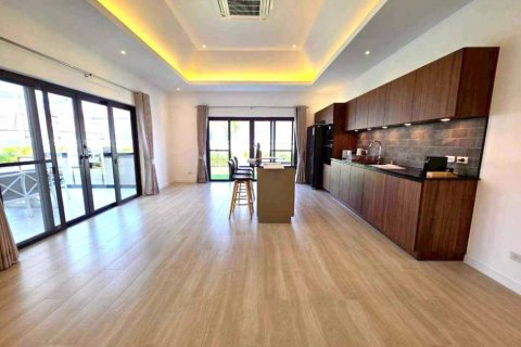 Villa in Hua Hin, Thailand 3 bedrooms № 176817 - photo 6