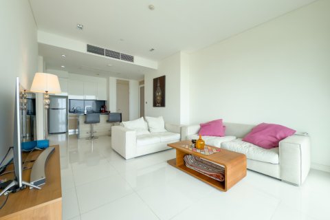 Condo in Pattaya, Thailand, 2 bedrooms  № 173080 - photo 2