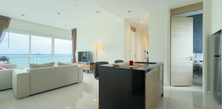 Condo in Pattaya, Thailand, 2 bedrooms  № 173080