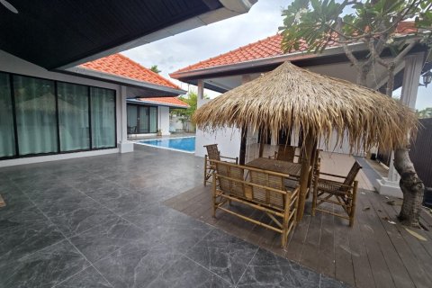 Дом в Паттайе, Таиланд с 3 спальнями  № 151243 - фото 10