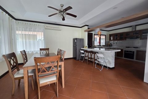 Дом в Паттайе, Таиланд с 3 спальнями  № 151243 - фото 2