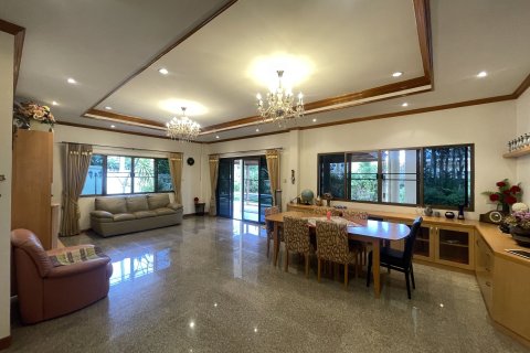 Villa in Hua Hin, Thailand 3 bedrooms № 151242 - photo 20