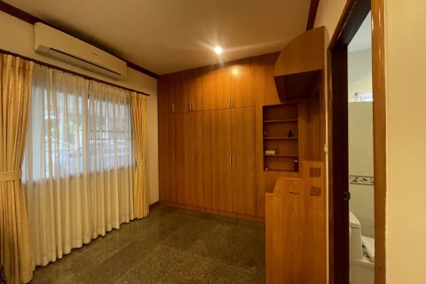 Villa in Hua Hin, Thailand 3 bedrooms № 151242 - photo 24