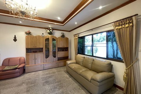 Villa in Hua Hin, Thailand 3 bedrooms № 151242 - photo 17