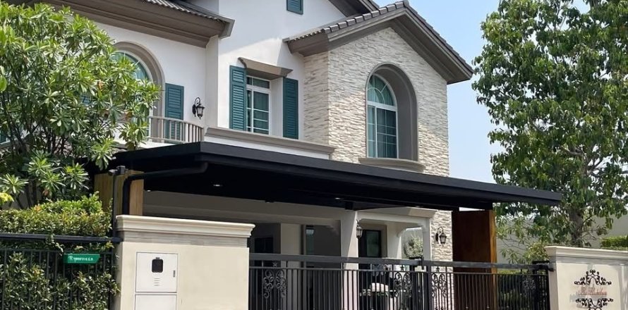 Дом в Банг Кхене, Бангкок, Таиланд с 4 спальнями  № 147728