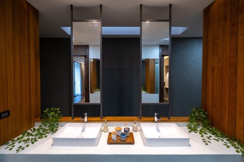 Villa in Chiang Mai, Thailand 6 bedrooms № 160642 - photo 28