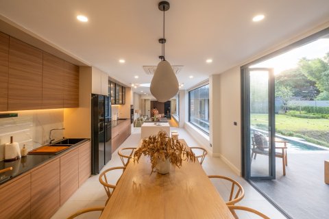 Villa in Chiang Mai, Thailand 6 bedrooms № 160642 - photo 13