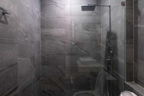 Villa in Chiang Mai, Thailand 6 bedrooms № 160642 - photo 20