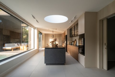 Villa in Chiang Mai, Thailand 6 bedrooms № 160642 - photo 3