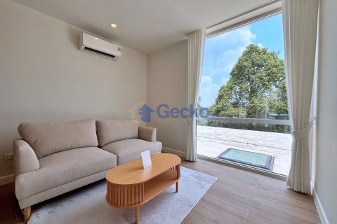 House in Pattaya, Thailand 5 bedrooms № 195896 - photo 21
