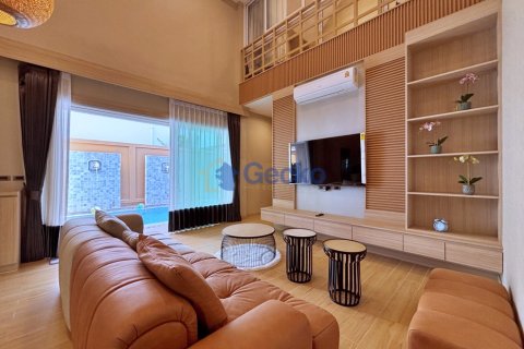 House in Pattaya, Thailand 4 bedrooms № 195892 - photo 30