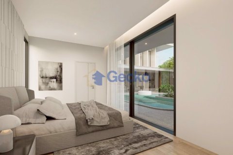 House in Pattaya, Thailand 5 bedrooms № 195894 - photo 27