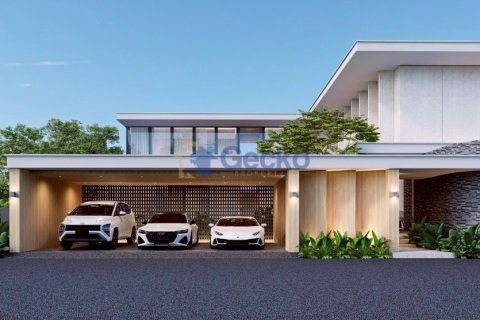 House in Pattaya, Thailand 5 bedrooms № 195894 - photo 6