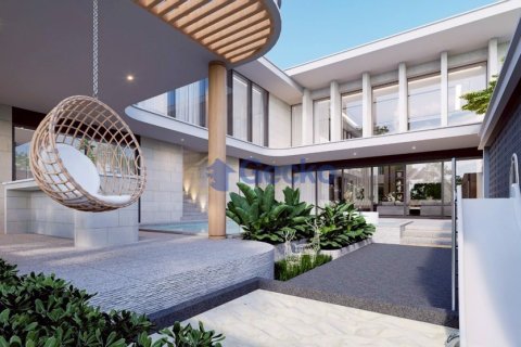 House in Pattaya, Thailand 5 bedrooms № 195894 - photo 13
