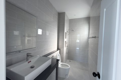 Вилла в Чиангмае, Таиланд с 4 спальнями  № 170462 - фото 5