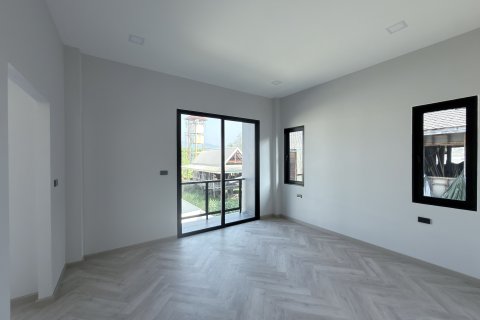 Вилла в Чиангмае, Таиланд с 4 спальнями  № 170462 - фото 10