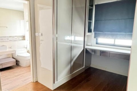 Дом в Самутпракане, Таиланд с 5 спальнями  № 170466 - фото 27