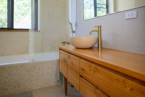 Вилла в Сураттхани, Таиланд с 5 спальнями № 170464 - фото 27