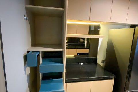 Studio dans le Condo à Watthana, Bangkok, Thaïlande  № 170463 - photo 4