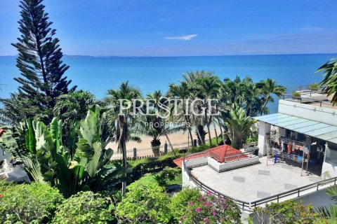 House in Pattaya, Thailand 3 bedrooms № 198724