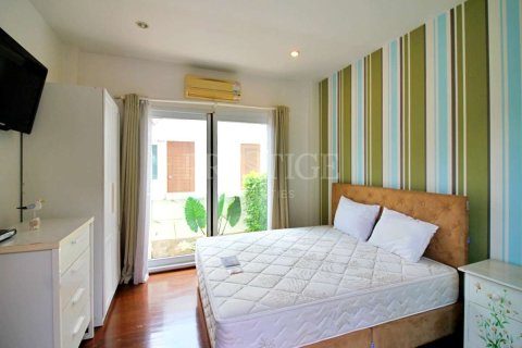 House in Pattaya, Thailand 3 bedrooms № 198721 - photo 6