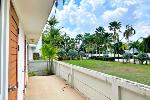 House in Pattaya, Thailand 3 bedrooms № 198721 - photo 17