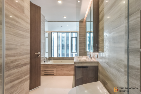 Condo in Bangkok, Thailand, 2 bedrooms  № 186414 - photo 9
