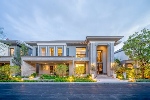 Villa in Bangkok, Thailand 4 bedrooms № 165430