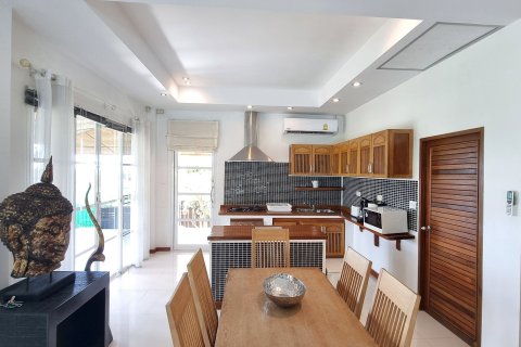 Villa in Phuket, Thailand 2 bedrooms № 171566 - photo 6