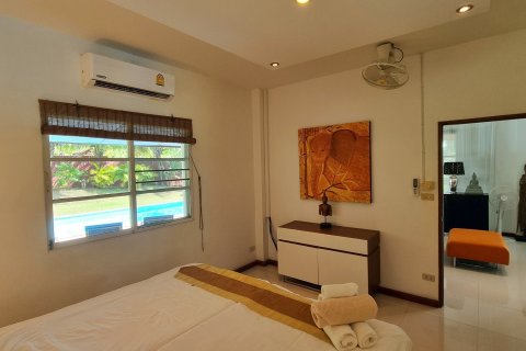 Villa in Phuket, Thailand 2 bedrooms № 171566 - photo 12
