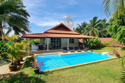 Villa in Phuket, Thailand 2 bedrooms № 171566 - photo 22